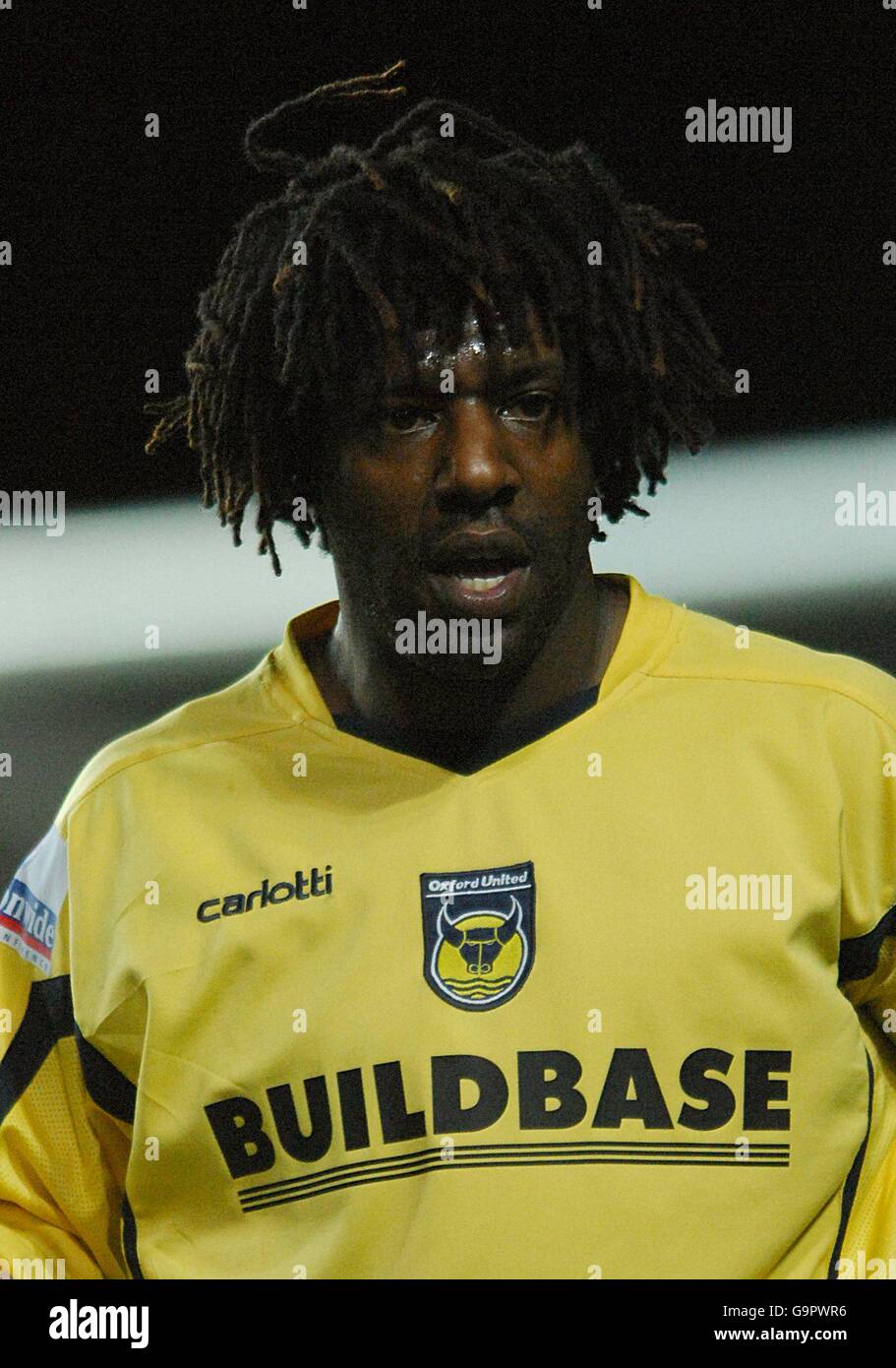 Soccer - la FA Carlsberg Cup - Premier tour - Oxford United v Lewes - Kassam Stadium Banque D'Images