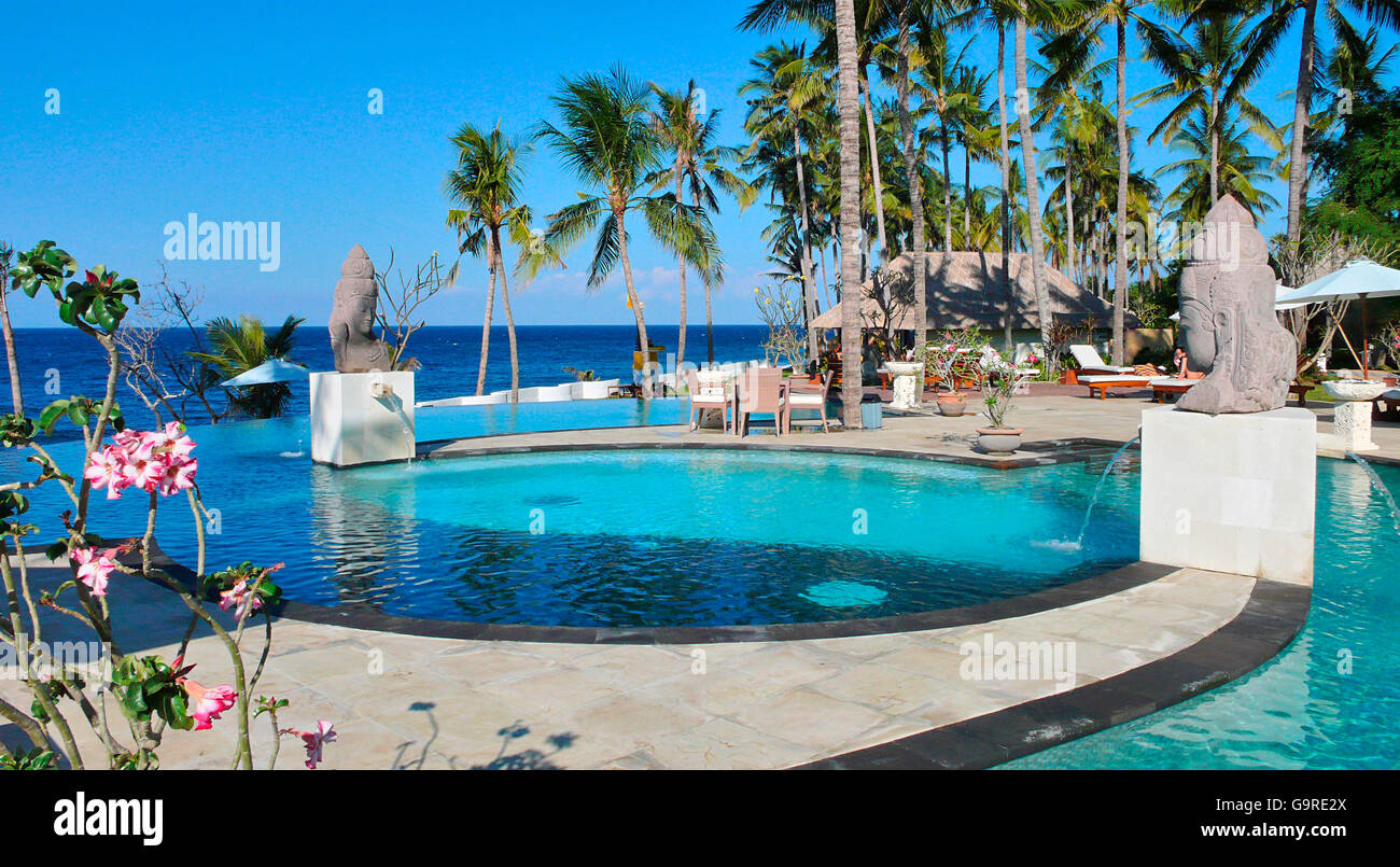 Piscine, l'hôtel Siddharta, Dive Resort & Spa, Bali, Indonésie / Tulamben Banque D'Images
