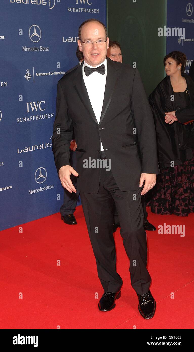 Le Prince Albert de Monaco arrive aux Laureus World Sports Awards, au Palau Sant Jordi, à Barcelone, en Espagne. APPUYEZ SUR ASSOCIATION photo. Date de la photo: Lundi 2 avril 2007. Le crédit photo devrait se lire: Steve Parsons/PA Banque D'Images