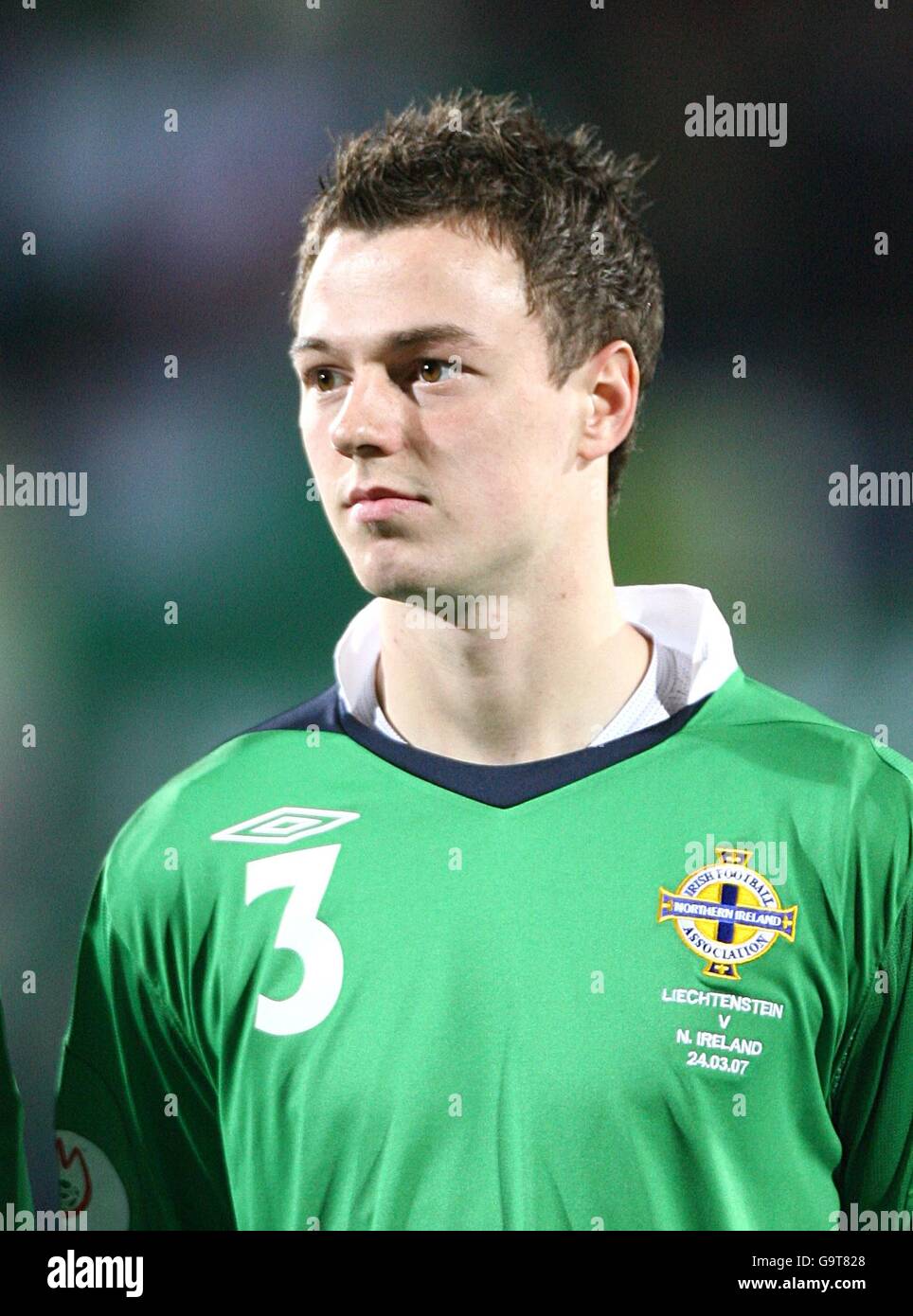 Football - Championnat d'Europe de l'UEFA qualification 2008 - Groupe F - Liechtenstein / Irlande du Nord - Rheinpark. Jonny Evans, Irlande du Nord Banque D'Images