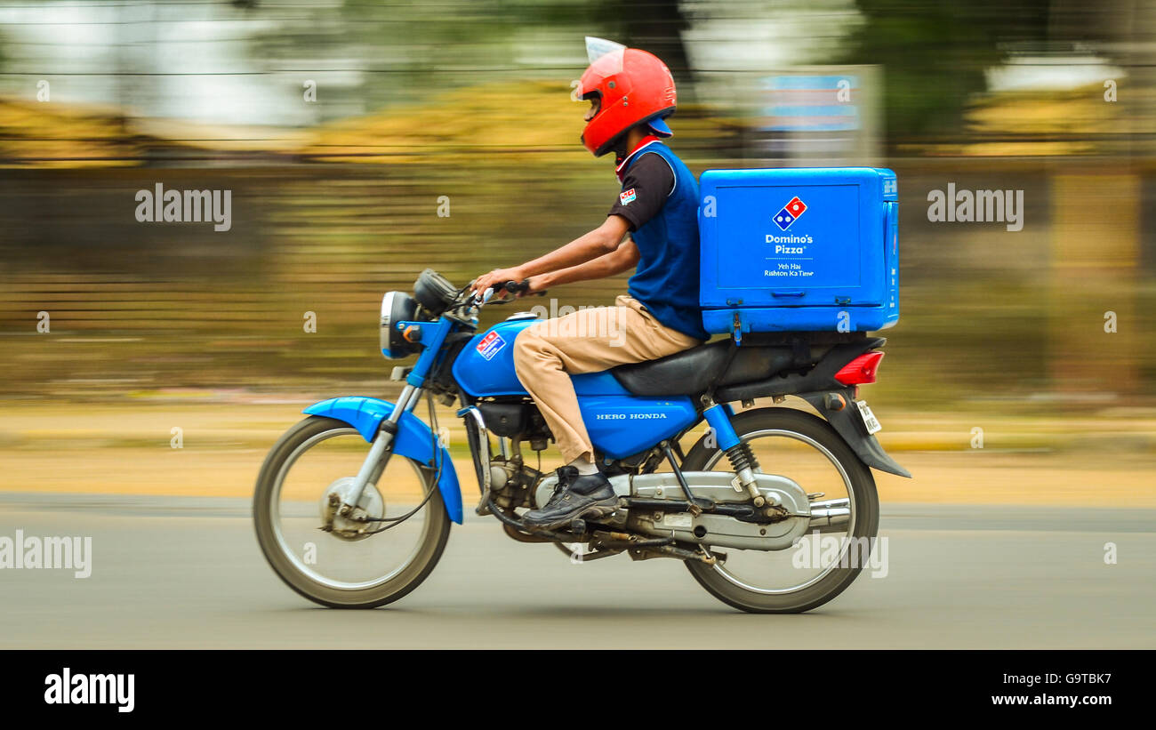 dominos pizza bike