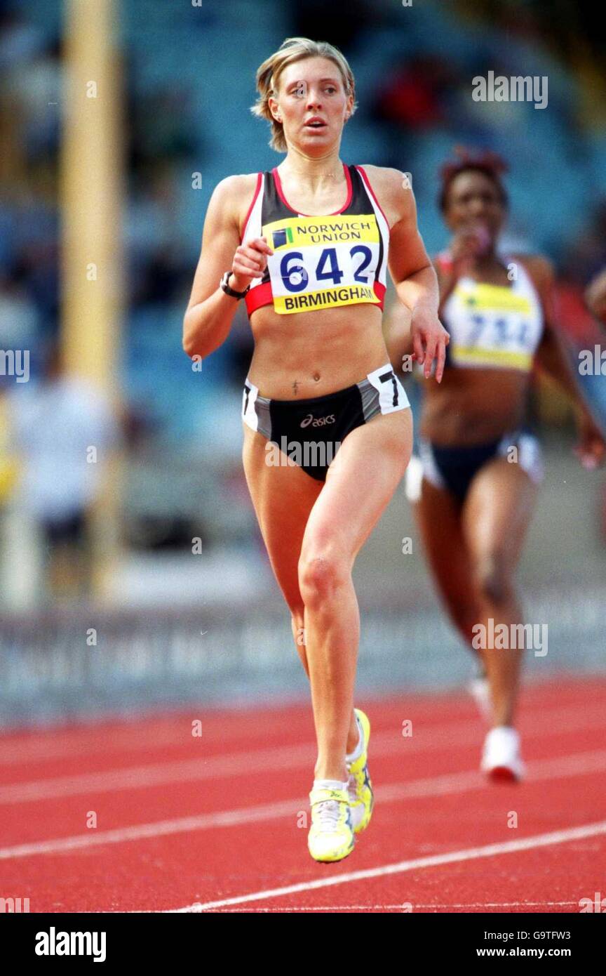 Athlétisme - Norwich Union World Trials et AAA Championships.Lee McConnell en action dans la chaleur l'un des 400m de femmes Banque D'Images