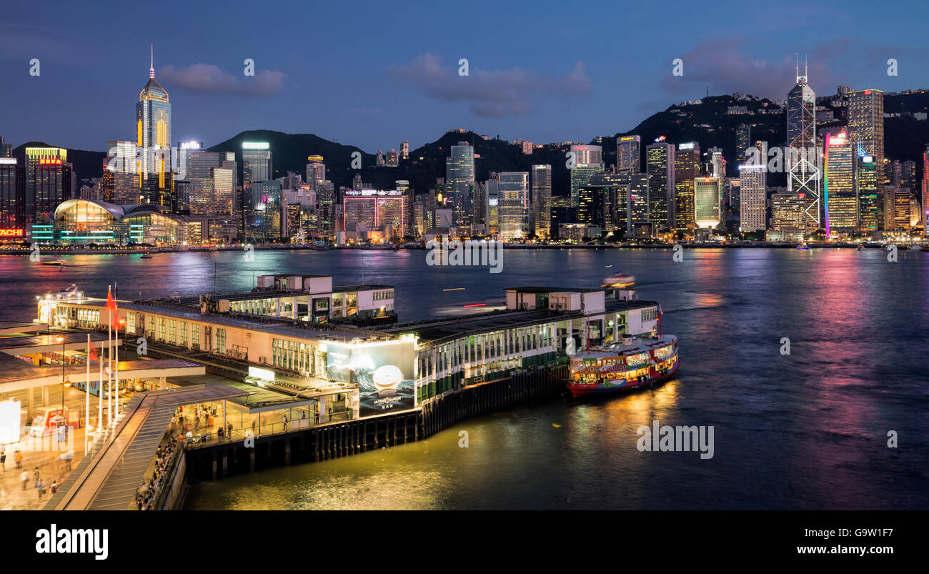 La ville de Hong Kong, le port de Victoria, Hong Kong, Chine. Banque D'Images