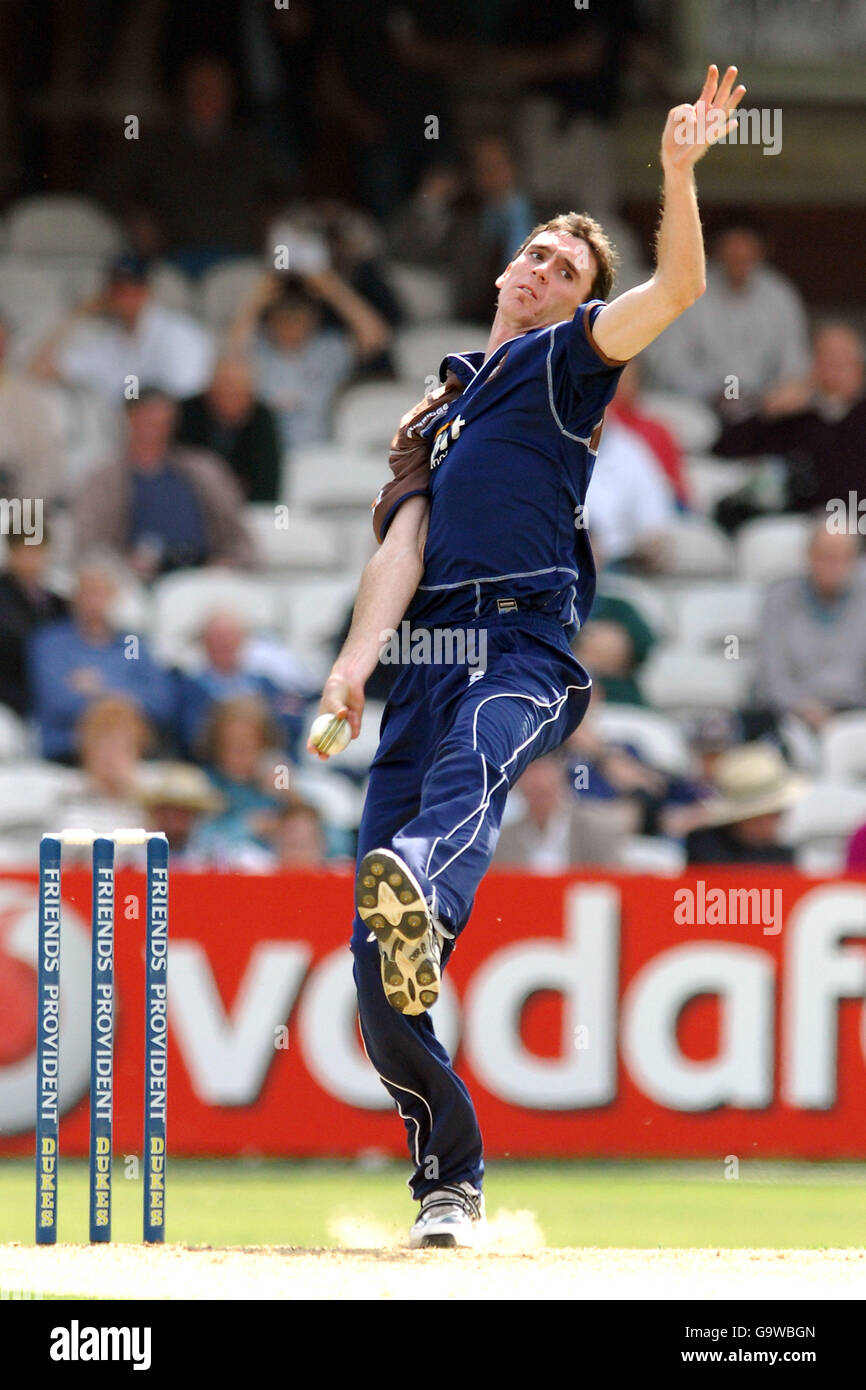 Cricket - Trophée Provident des amis - South Group - Surrey Brown Caps v Kent Spitfires - The Brit Oval. Steve Magoffin, Surrey Brown Caps Banque D'Images