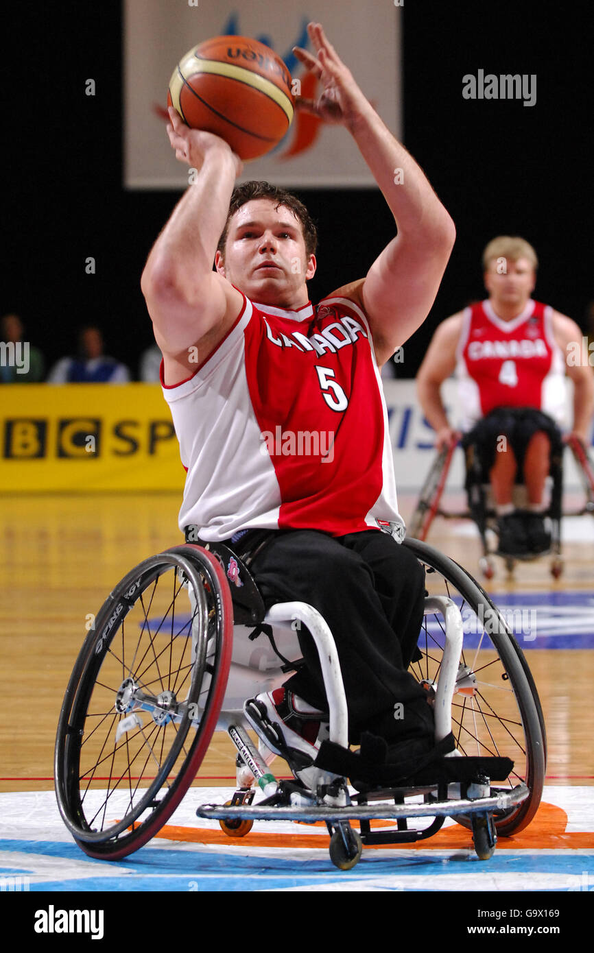 Basketball en fauteuil roulant - COUPE du monde paralympique VISA 2007 - Manchester.Bradley Bowden, Canada Banque D'Images