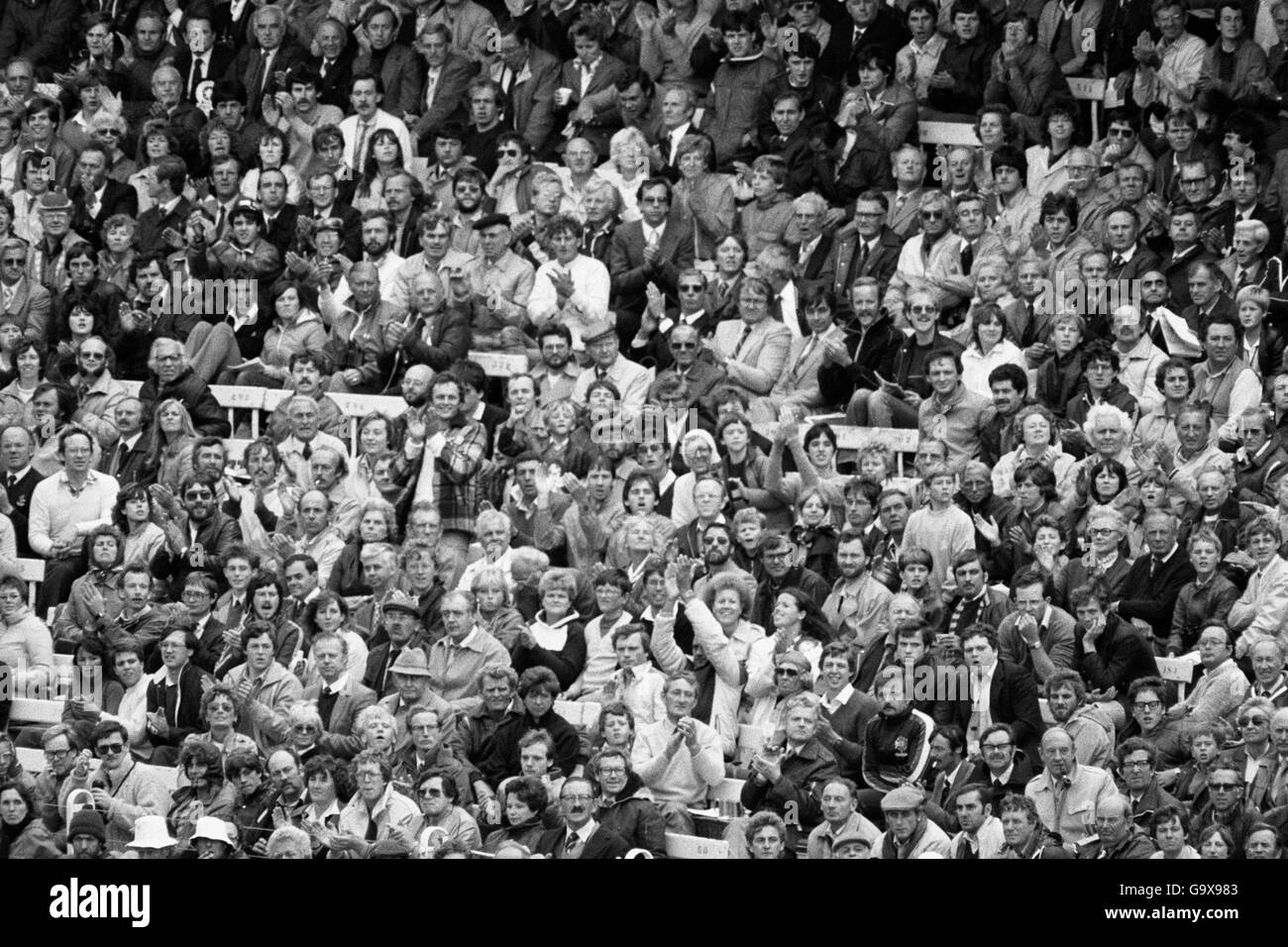 Cricket - NatWest Bank Trophy - final - Somerset v Kent - Lord's.Scène de foule à Lord's pendant le NatWest Bank Trophy Banque D'Images