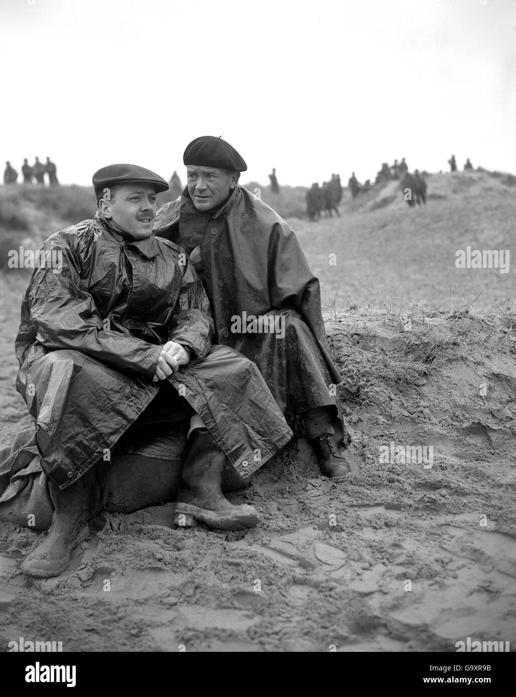 Film - unkirk "Scène" - John Mills et Richard Attenborough - Camber Sands, Sussex Banque D'Images