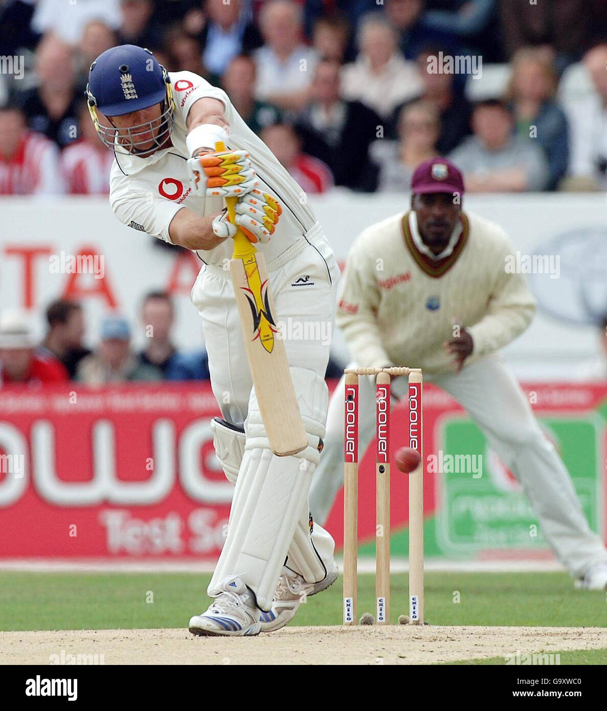 Kevin Pietersen en Angleterre en action contre les Antilles pendant la deuxième journée du deuxième match de npower Test au terrain de cricket de Headingley, à Leeds. Banque D'Images