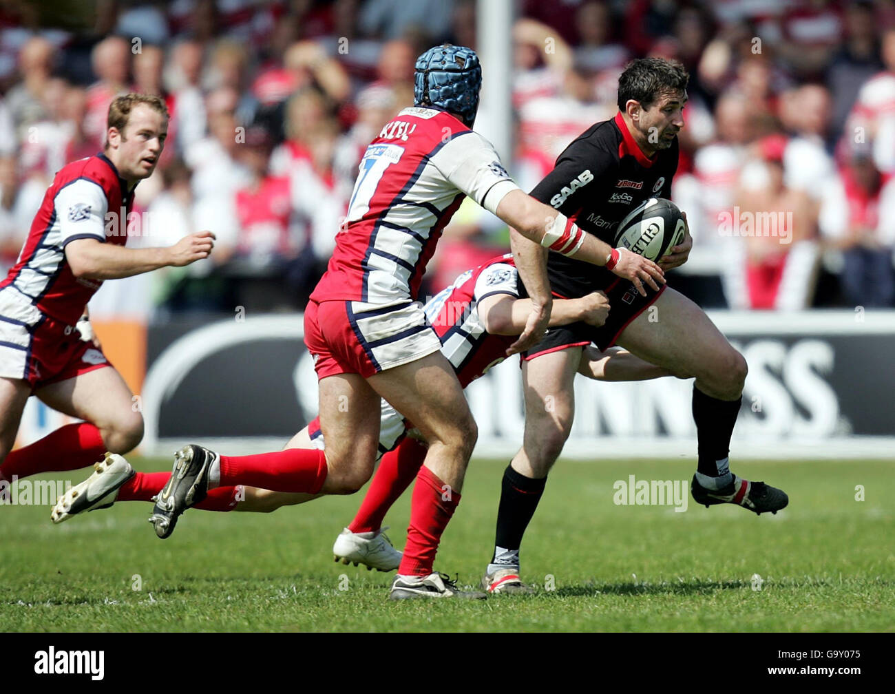 Rugby Union - Guinness Premiership semi final Play-off - Gloucester v Saracens - Kingsholm.Kevin Sorrell de Saracen fait une pause contre Gloucester pendant le match de demi-finale de Guinness Premiership à Kingsholm, Gloucester. Banque D'Images