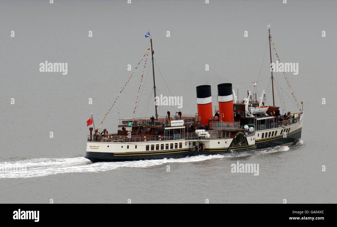Waverley - le dernier bateau à aubes au monde part de Clevedon. Banque D'Images