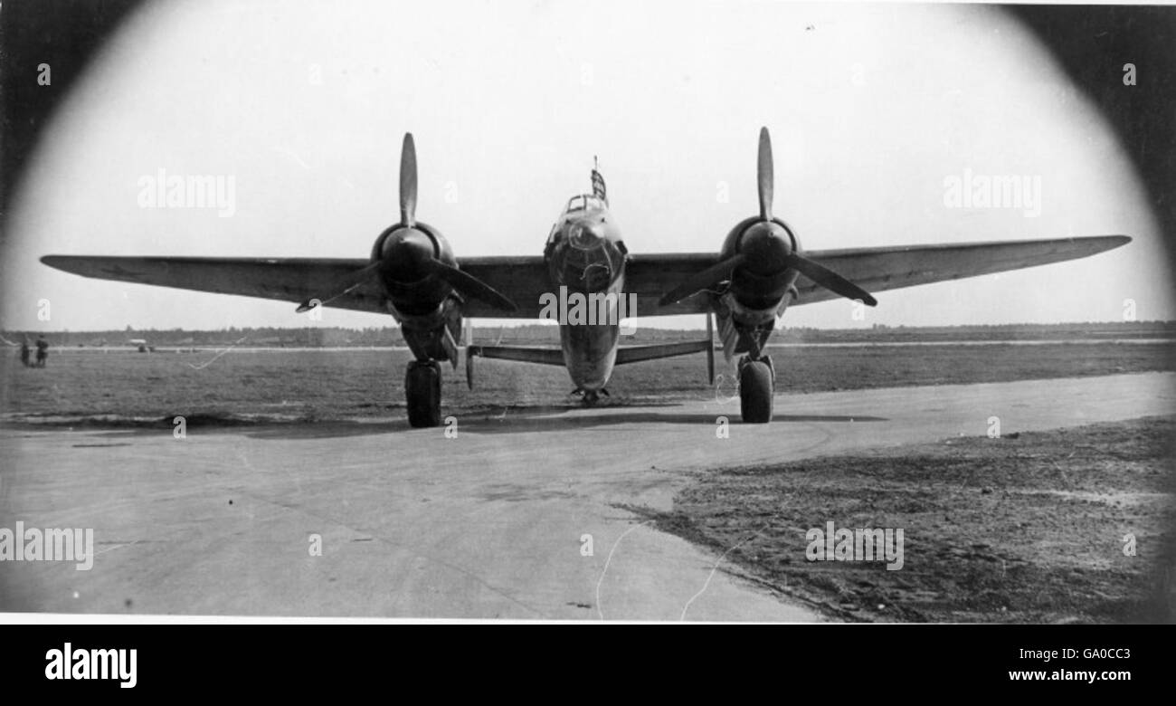 Lockheed C-130 Hercules 63-7775 photographié en vol le 15 mars 1970. De la collection Ray Wagner au musée de l'Air et de l'espace de San Diego. Banque D'Images