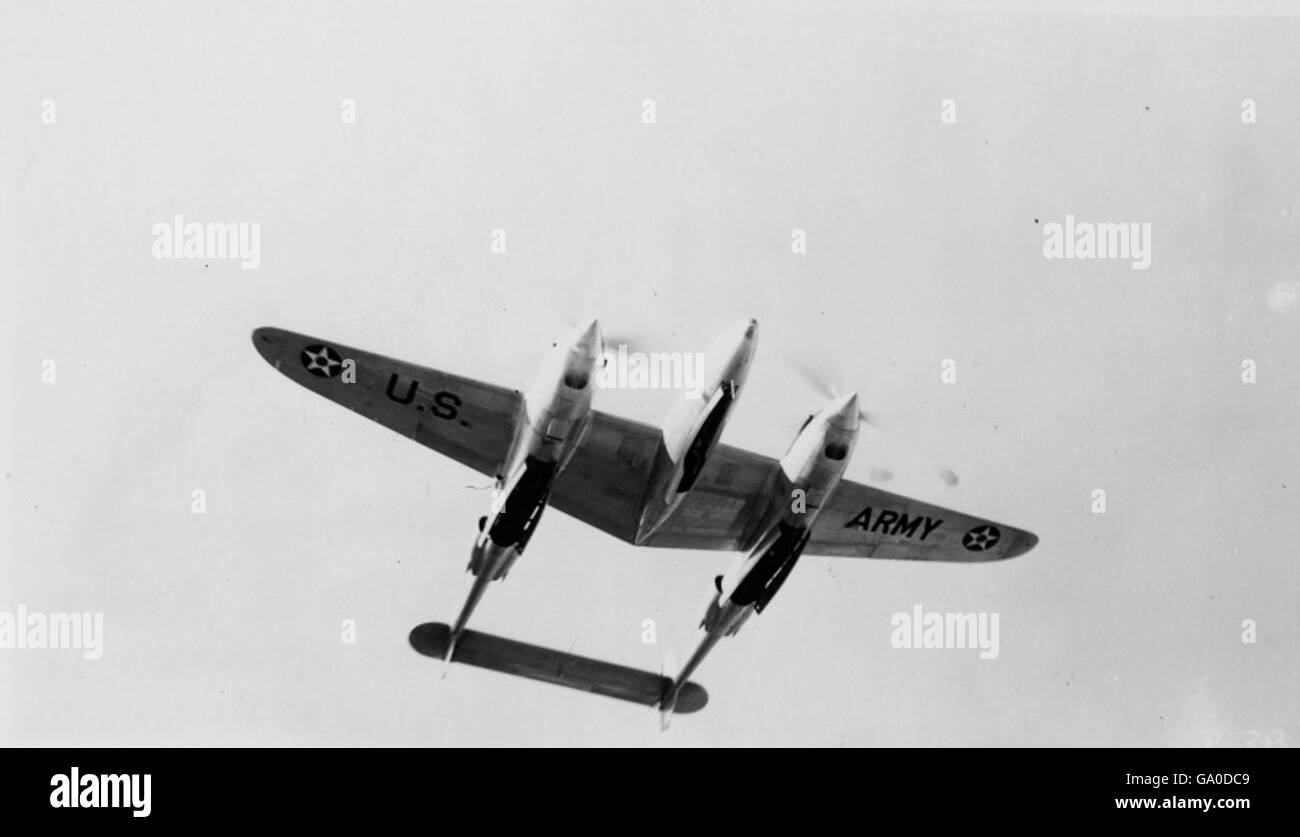Image de la collection Ray Wagner, représentant un avion capturé par ...