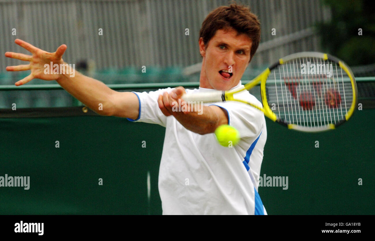 Mischa Zverev en Allemagne lors de la finale des doubles hommes du Trophée Surbiton au club de remise en forme et de racket de Surbiton, Surrey. Banque D'Images