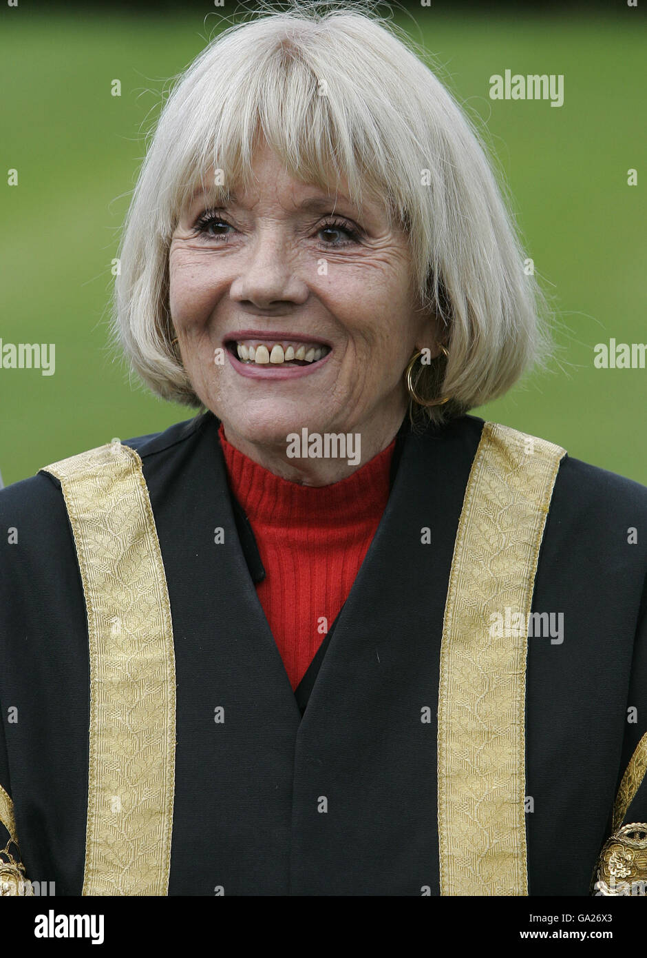 Université de Stirling Chancelier Dame Diana Rigg Banque D'Images