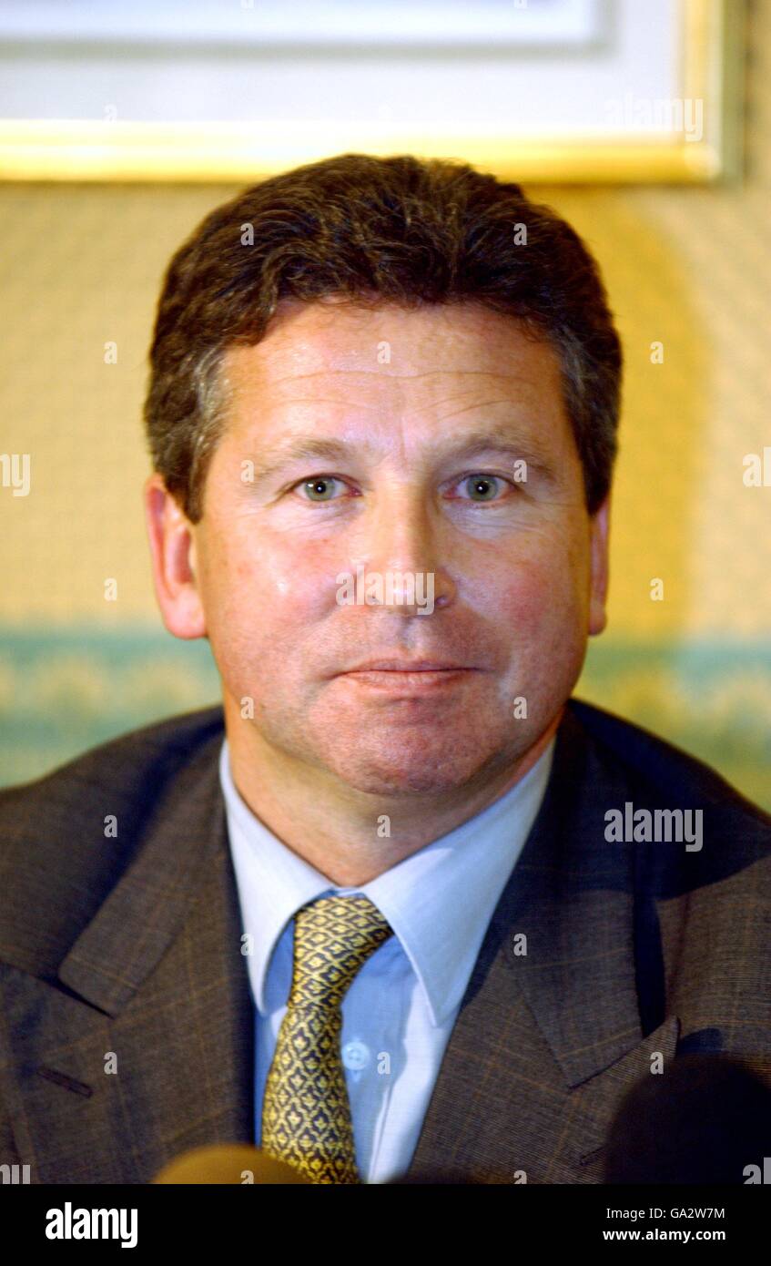 Football - rencontre des présidents de la Ligue de football - City Ground - Nottingham. Keith Harris, président de la ligue de football Banque D'Images