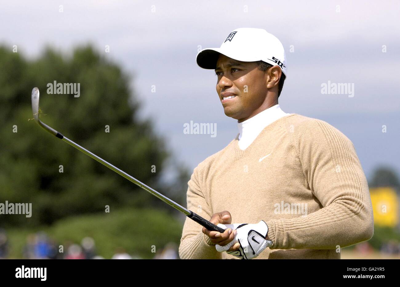 Tiger Woods, États-Unis, en action pendant le Championnat d'Open aux Carnoustie Golf Links en Écosse de l'est. , PAS D'UTILISATION DE TÉLÉPHONE MOBILE Banque D'Images