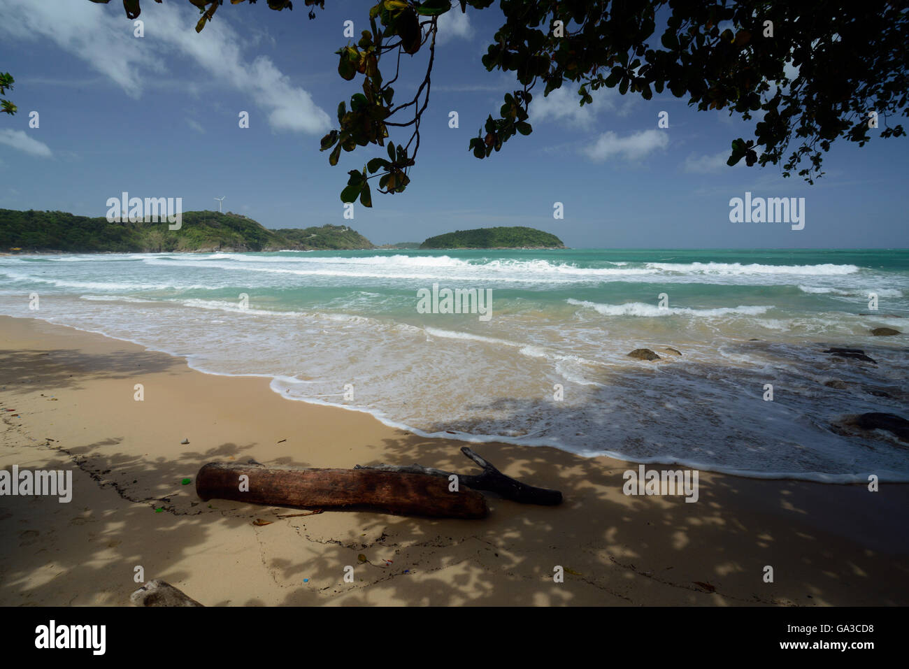 La Hat Kata Yai Beach près de Rawai dans le sud de l'île de Phuket dans le sud de la Thaïlande en Southeastasia. Banque D'Images