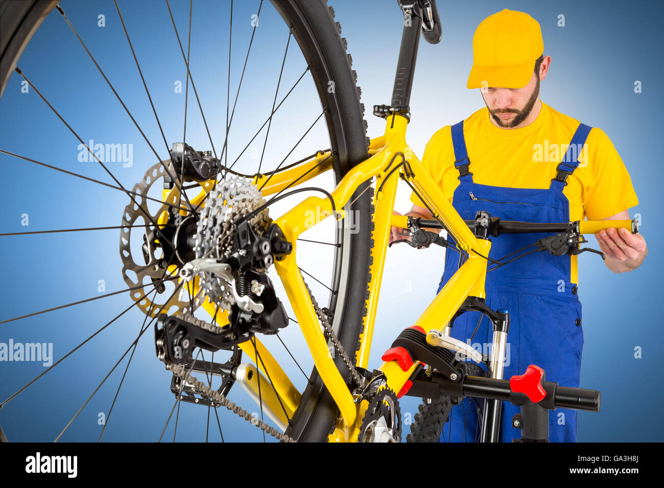 Redressage mécanicien Vélo guidon sur vtt Banque D'Images