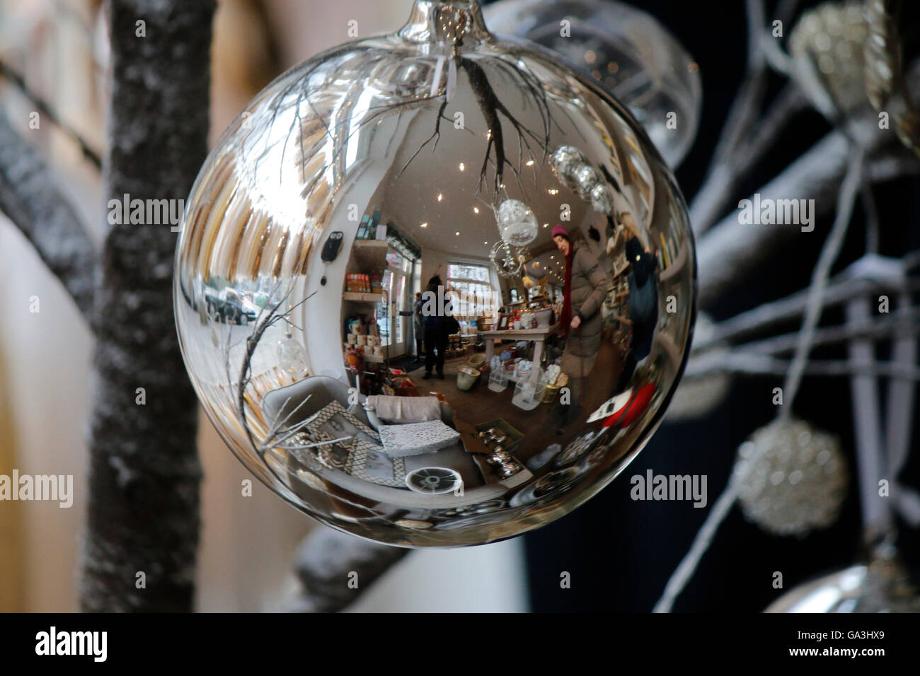 Weihnachtsdekoration : Weionachtskugel, Berlin. Banque D'Images