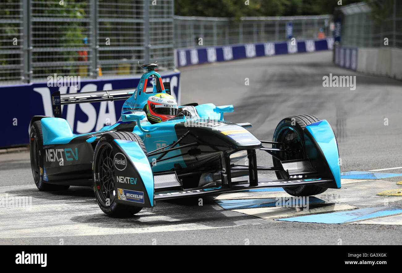 NEXTEV Oliver Turvey RCT pendant dix rondes du Championnat FIA de Formule E à Battersea Park, Londres. Banque D'Images