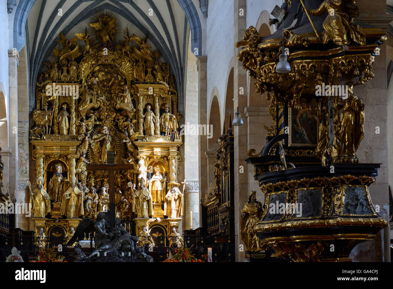 La Cathédrale de Gurk : maître-autel et la chaire, Gurk, Autriche, Carinthie, Styrie, Banque D'Images
