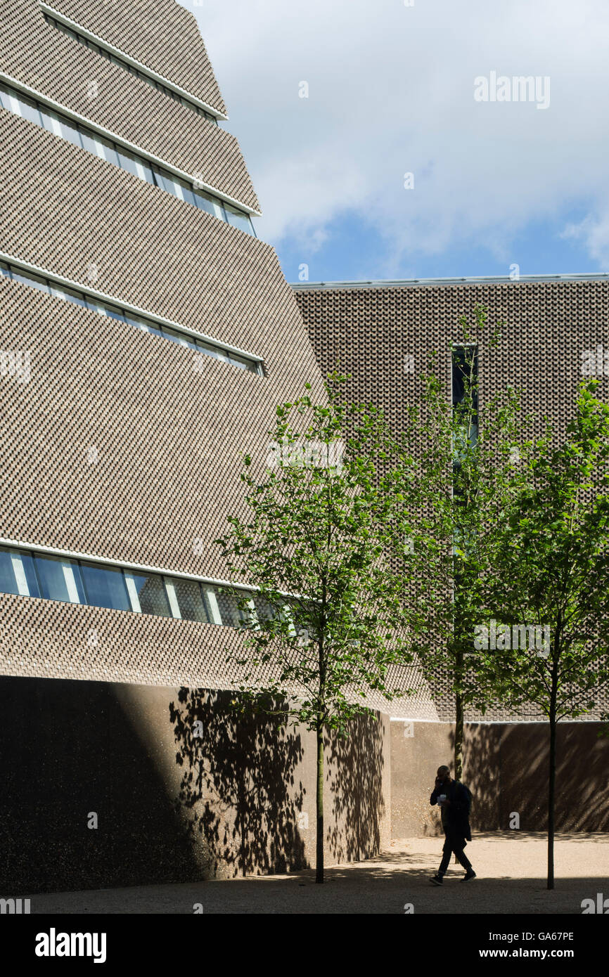 Vue de côté est de la maison de l'interrupteur. Maison de l'interrupteur à la Tate Modern de Londres, Royaume-Uni. Architecte : Herzog et De Meuron, 2016. Banque D'Images