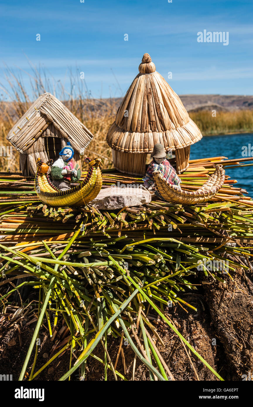 - Îles flottantes Uros, Titicaca, Pérou Banque D'Images