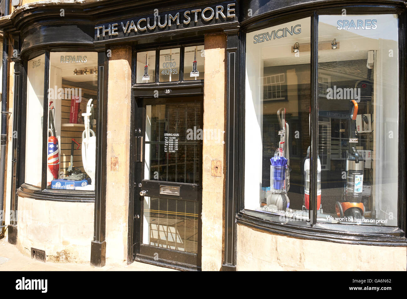 Le magasin vide St Mary's Street Stamford Lincolnshire UK Banque D'Images