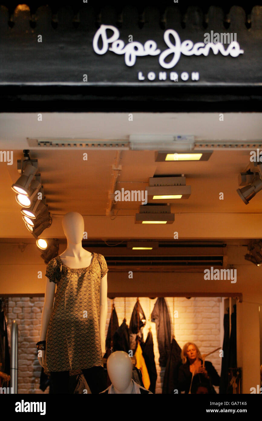 Bourse de Londres.Vue générale sur un magasin Pepe Jeans à Covent Garden,  dans le centre de Londres Photo Stock - Alamy