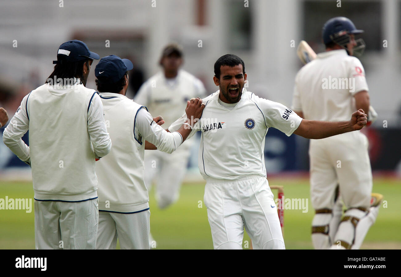 Cricket - npower deuxième Test - Angleterre v Inde - Jour 4 - Trent Bridge Banque D'Images