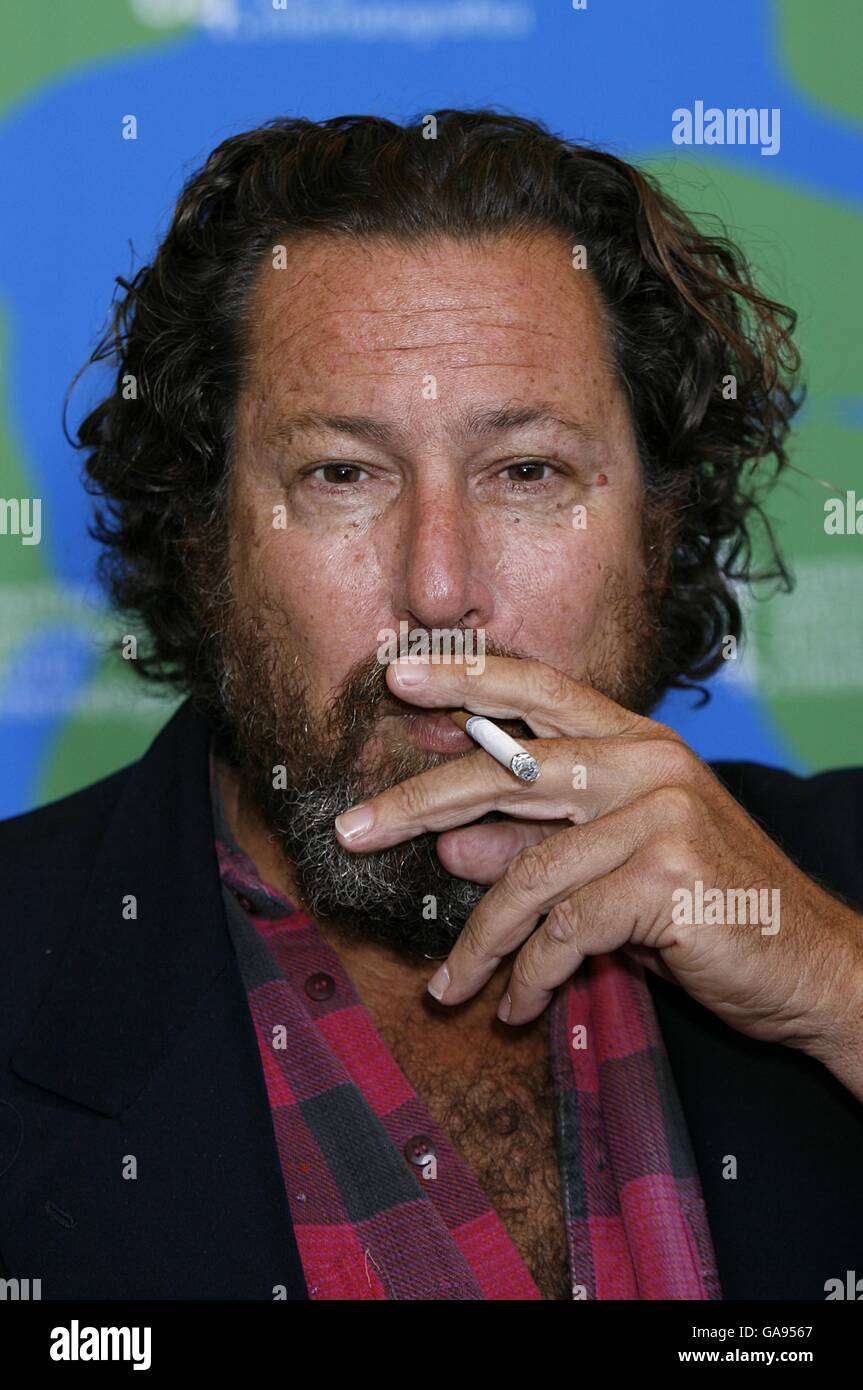 Julian Schnabel à un photocall pour le film "je ne suis pas là", pendant le Festival du film de Venise en Italie. Banque D'Images