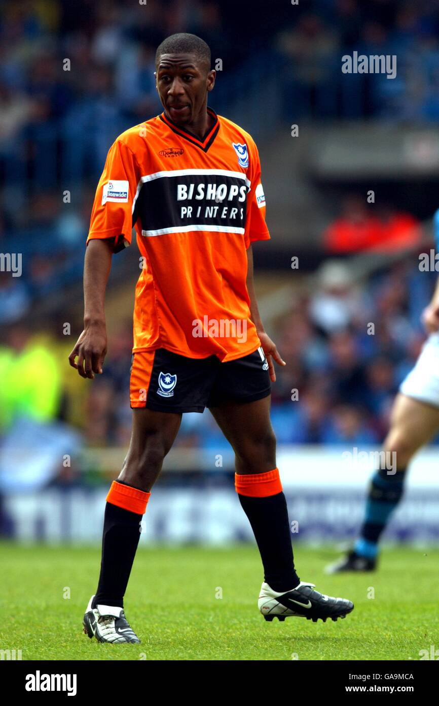 Football - Nationwide League Division One - Manchester City / Portsmouth. Courtney Pitt, Portsmouth Banque D'Images