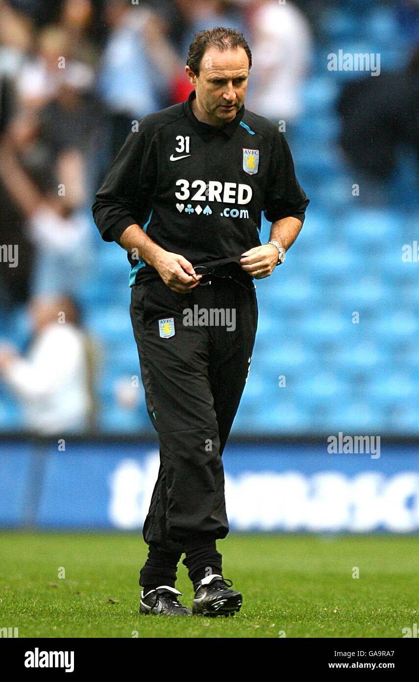 Soccer - Barclays Premier League - Aston Villa v Manchester City - City of Manchester Stadium Banque D'Images