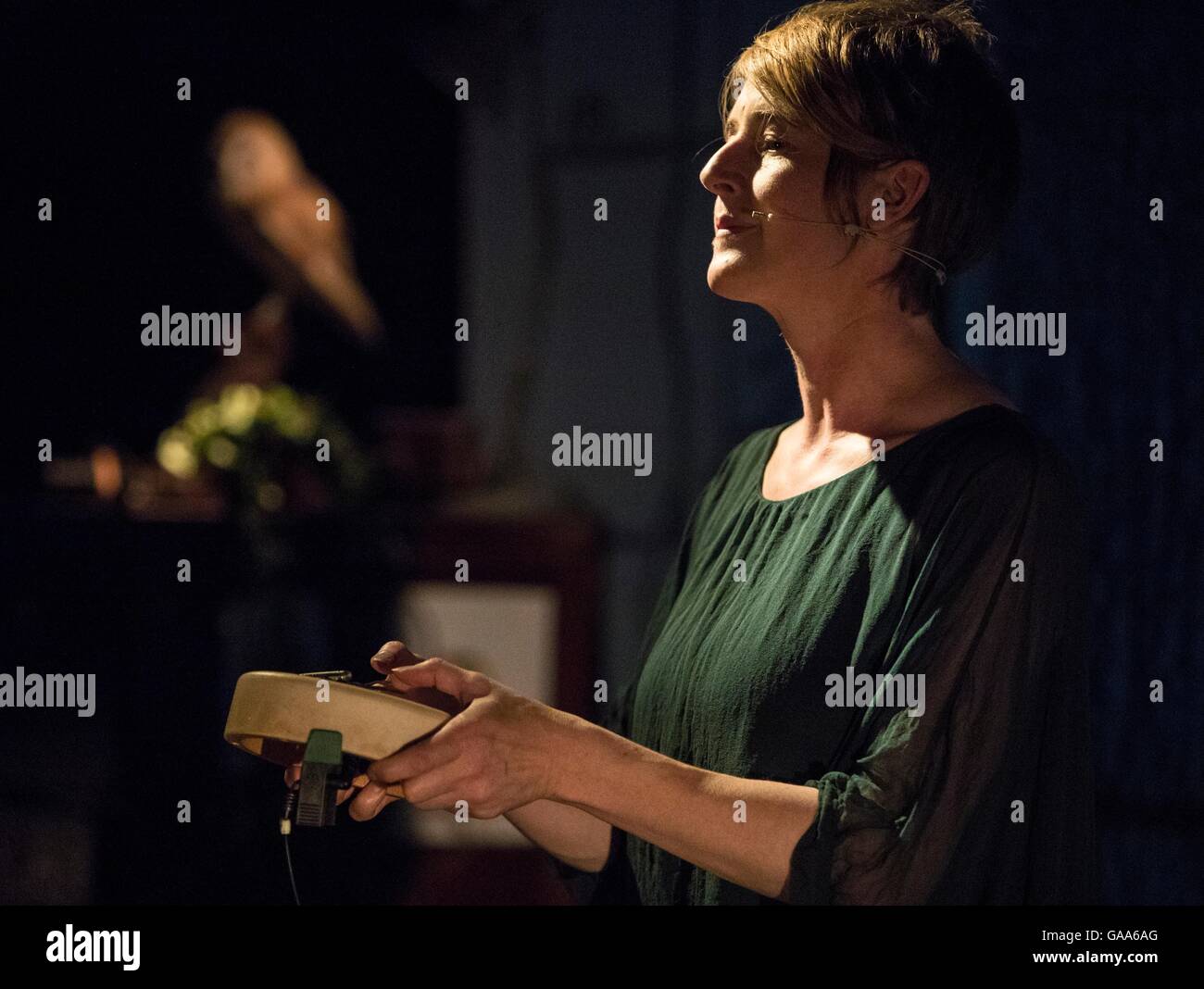 Edinburgh, Ecosse, Royaume-Uni. Le 05 août, 2016. Résistance au vent au Festival International d'Édimbourg, réalisée par Francis Cabrel Crédit : Richard Dyson/Alamy Live News Banque D'Images