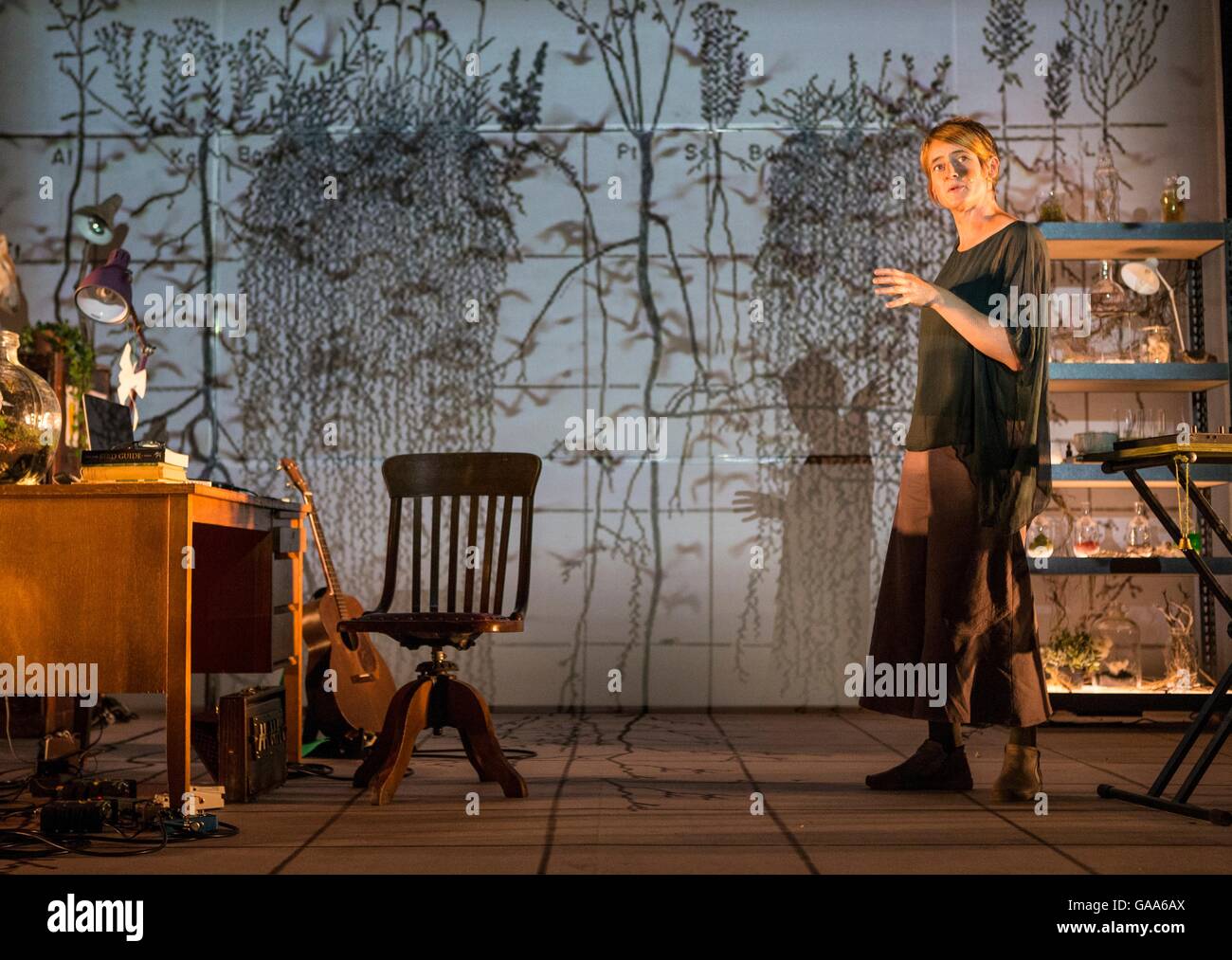 Edinburgh, Ecosse, Royaume-Uni. Le 05 août, 2016. Résistance au vent au Festival International d'Édimbourg, réalisée par Francis Cabrel Crédit : Richard Dyson/Alamy Live News Banque D'Images