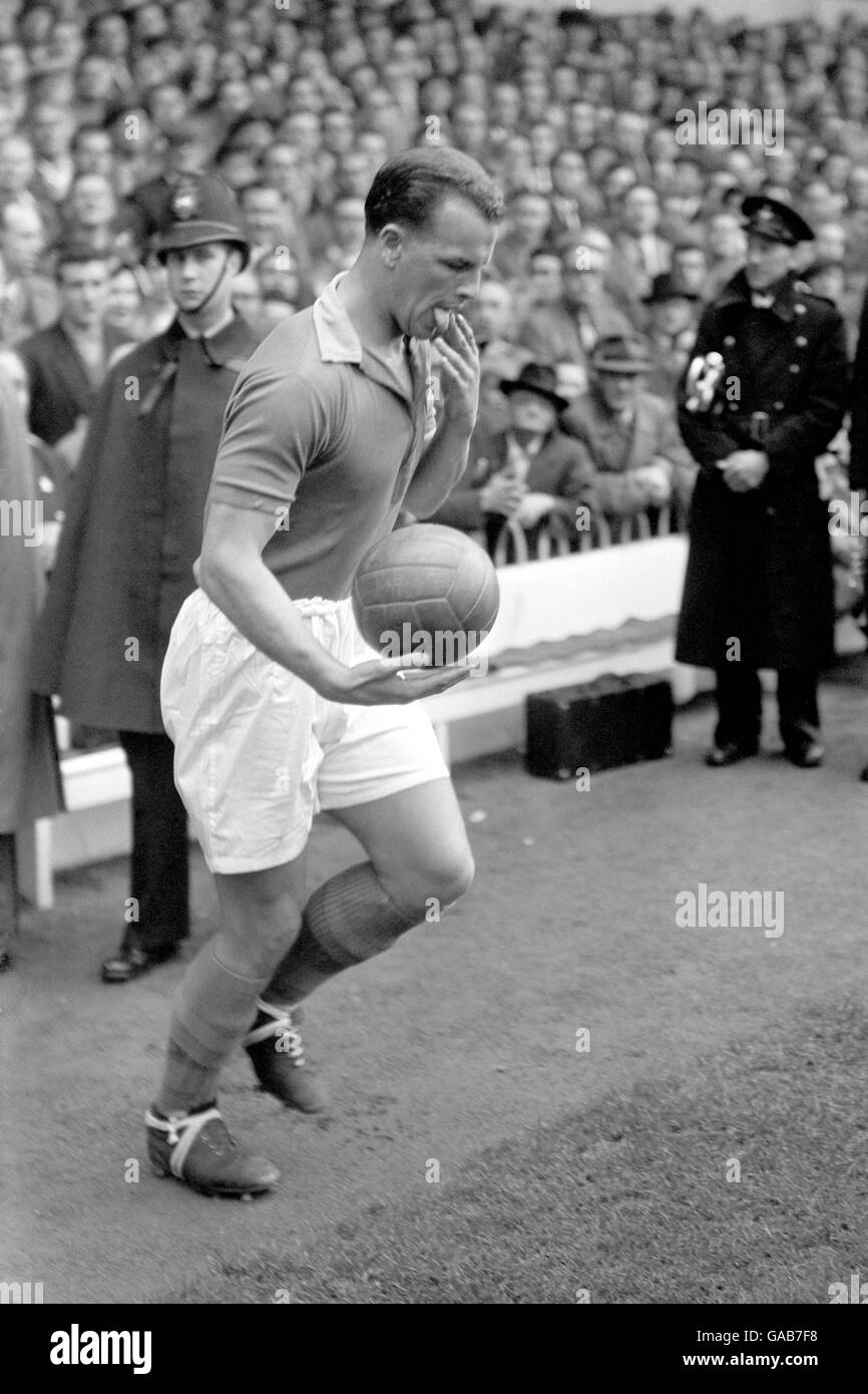 Football - football League Division One - Tottenham Hotspur v Leeds United.John Charles, Leeds United Banque D'Images