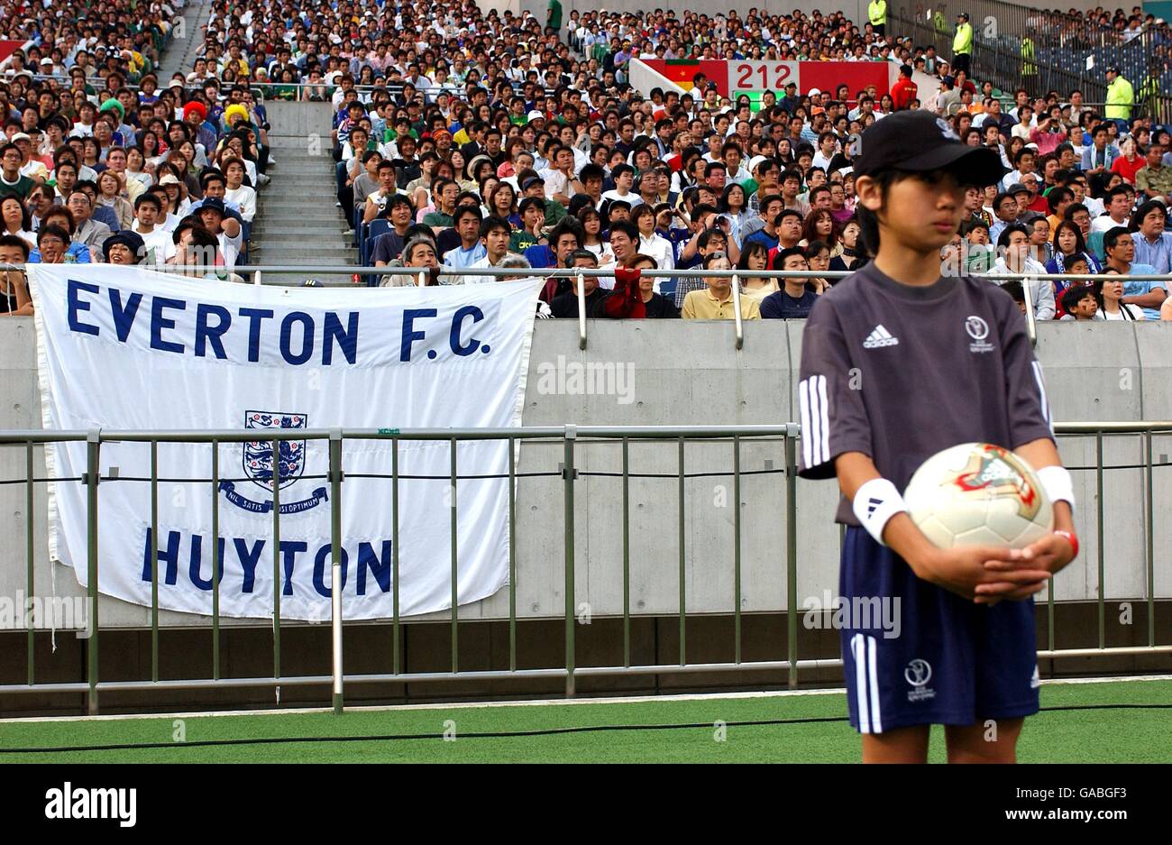 Football - Coupe du Monde FIFA 2002 - Groupe E - Cameroun / Arabie Saoudite Banque D'Images