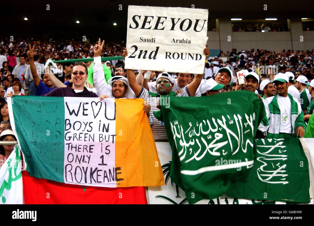 Les fans irlandais et saoudien se mélangent avant le jour d'Irelands destin Banque D'Images