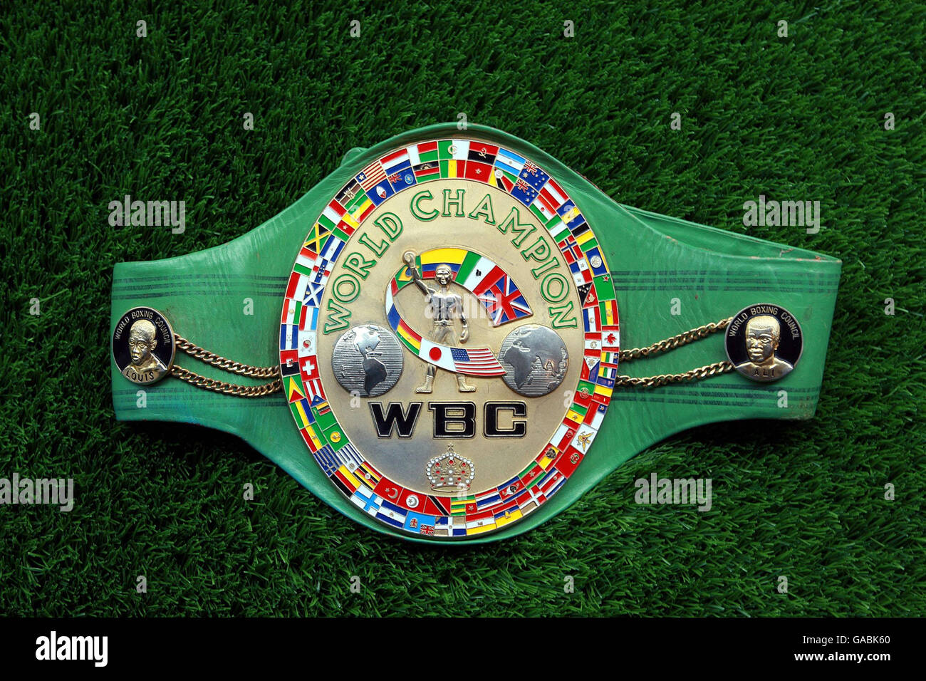 Vente boxe vue générale gv wbc ceinture de championnat du monde angleterre  Banque de photographies et d'images à haute résolution - Alamy