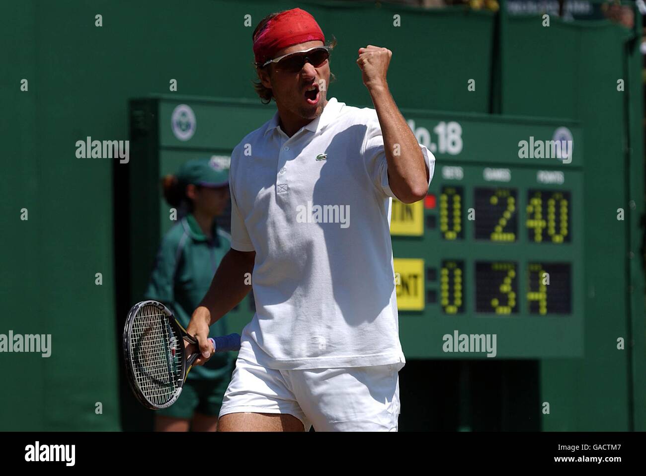Tennis - Wimbledon 2002 - Deuxième tour Banque D'Images