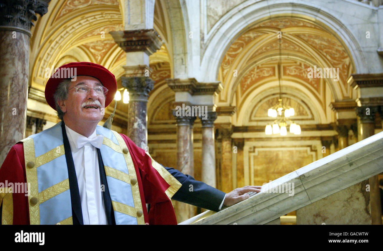 Lord Macdonald lors d'une cérémonie pour l'installer comme chancelier de l'Université Caledonian de Glasgow à Glasgow City Chambers. Banque D'Images