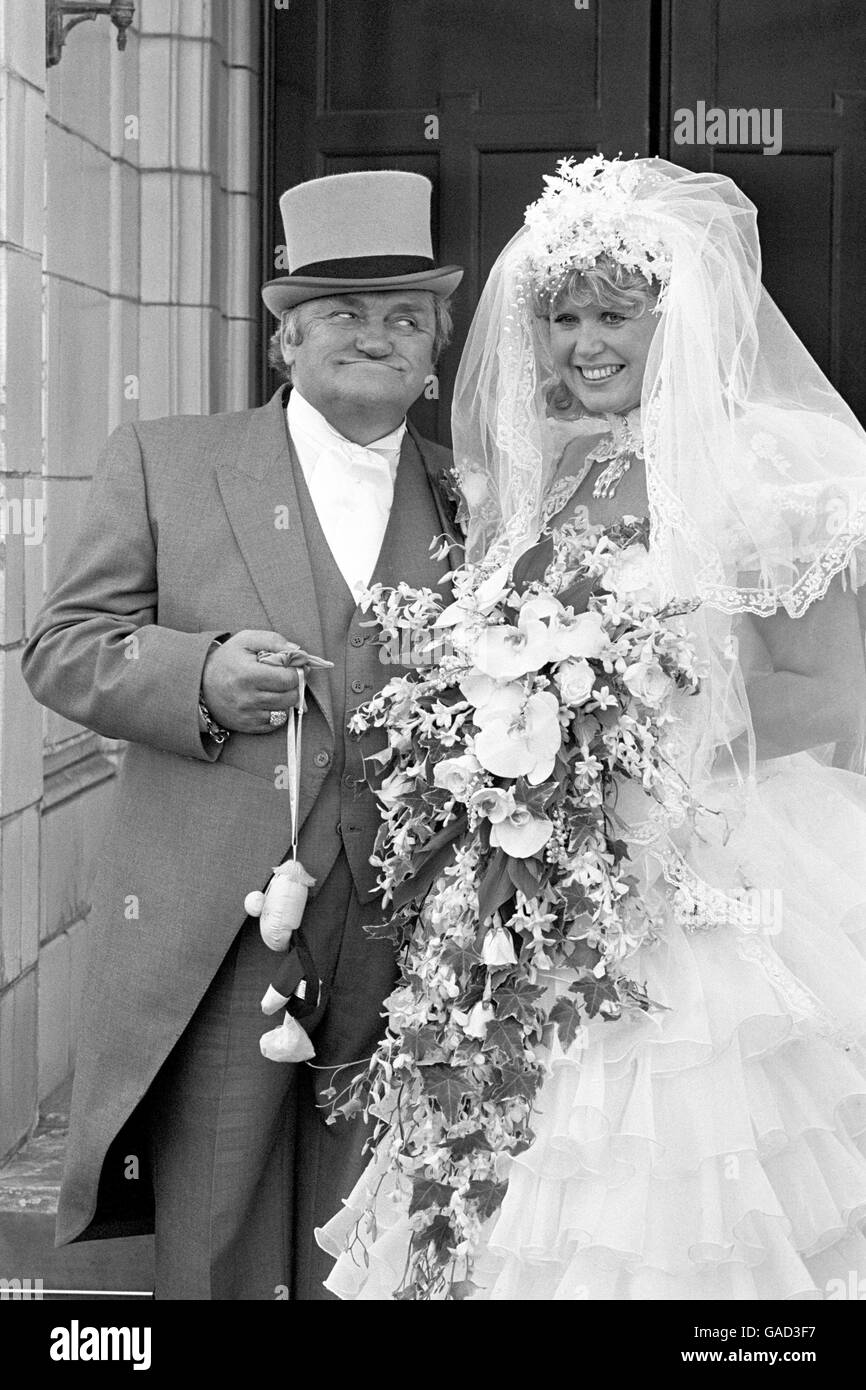 Mariages - Les Dawson et Tracey Roper Banque D'Images