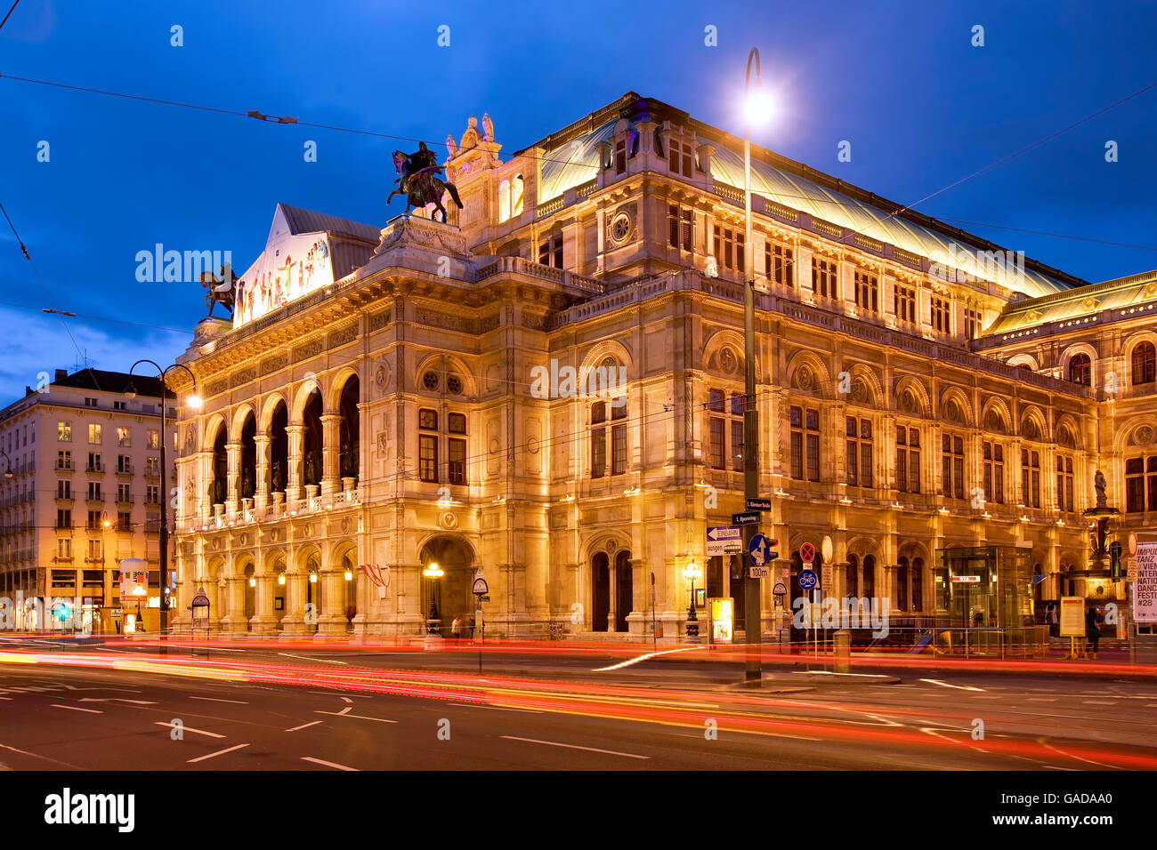 Nuit à l'opéra de Vienne Banque D'Images