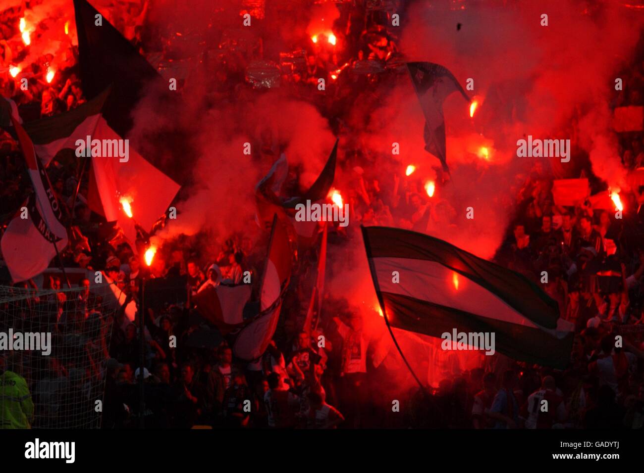 Football - Coupe UEFA - Final - Feyenoord v Borussia Dortmund Banque D'Images