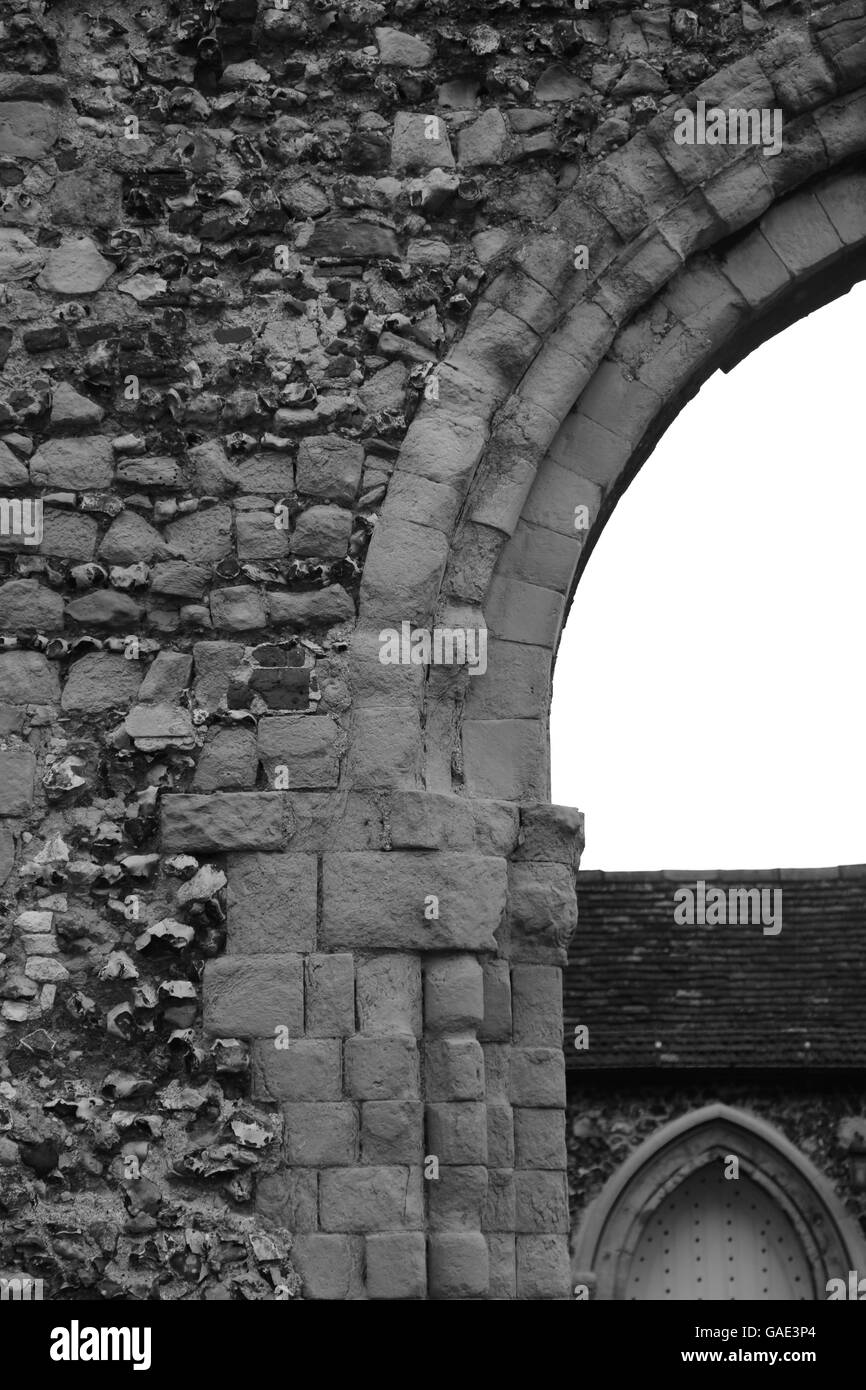Arches sont tout ce qui reste de l'abbaye d'origine du monastère. Il a été détruit après la dissolution des monastères. Banque D'Images