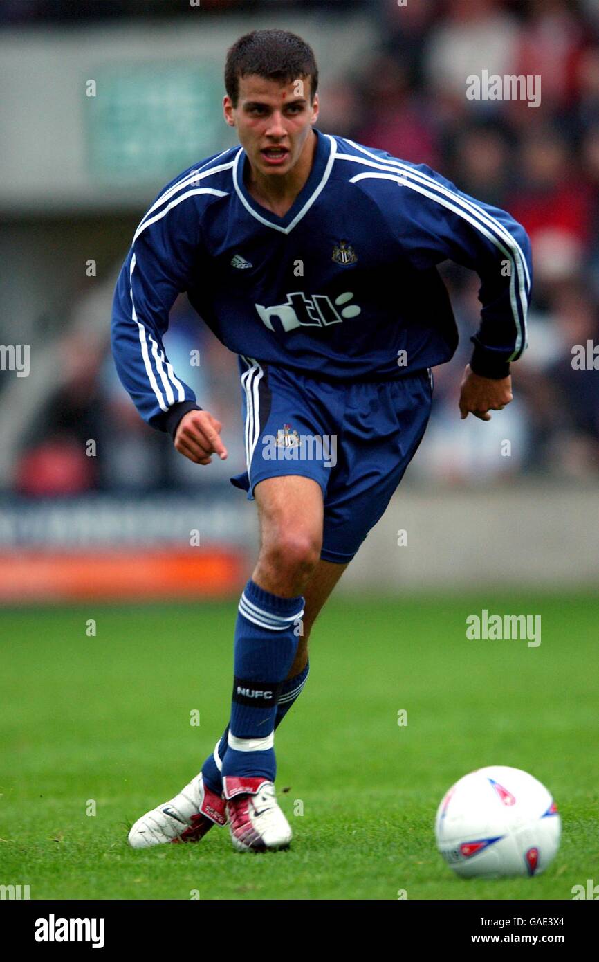 Football - amical - Darlington / Newcastle United.Steven Taylor, Newcastle  United Photo Stock - Alamy