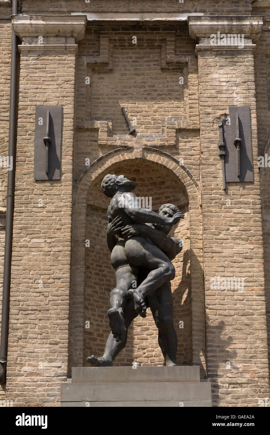 Sculpture, la Piazza Garibaldi, Parme, Emilie-Romagne, Italie, Europe Banque D'Images