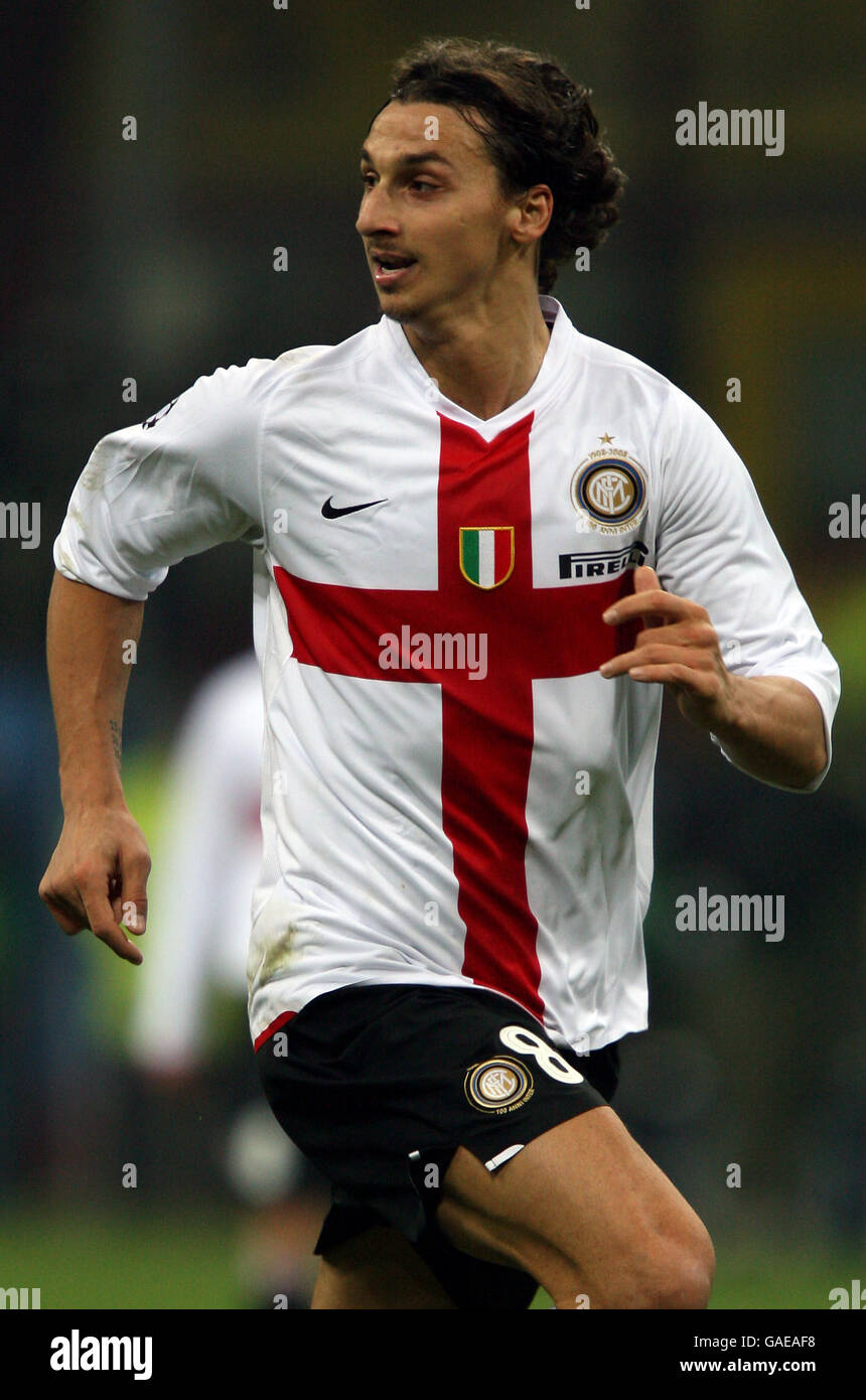 Football - Ligue des Champions - Groupe G - Inter Milan v Fenerbahce - Stadio Giuseppe Meazza Banque D'Images