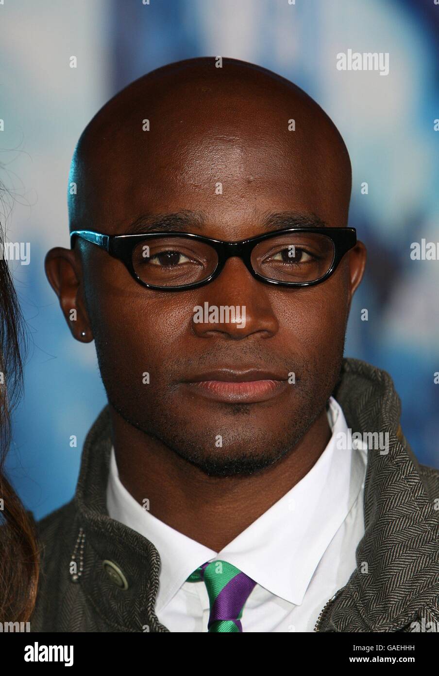 Taye Diggs arrive à la première de Enchanted à la Théâtre El Capitan à Los Angeles Banque D'Images