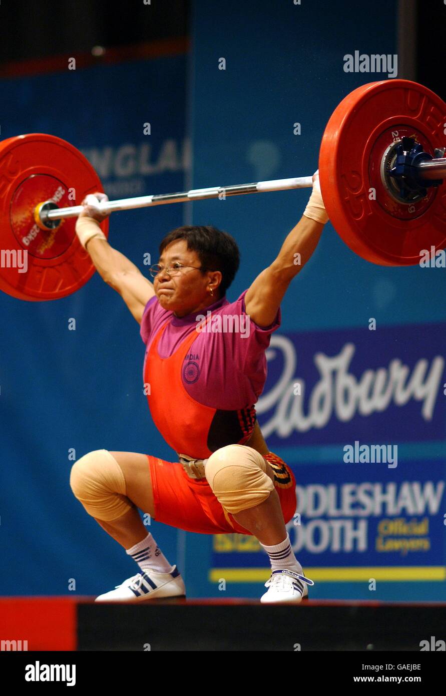 CommenWealth Games - Manchester 2002 - musculation - femmes jusqu'à 48 kg.Le Kunjarani Nameirakpam de l'Inde gagne le premier Womens Weightlifting Gold à la fois dans le Smatch et propre et jerk Banque D'Images